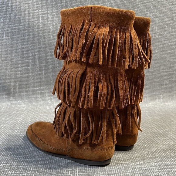 Minnetonka Moccasins Suede Leather Fringe Boots US 6 - Picture 1 of 12